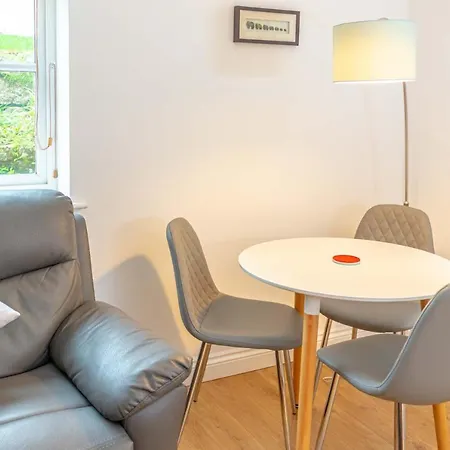 Bay Apartment