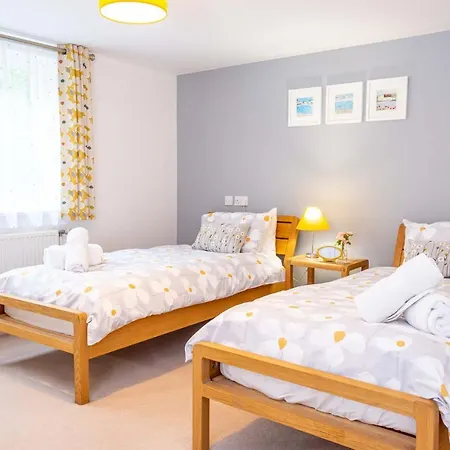 Bay Apartment